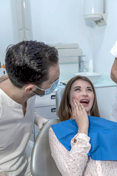 Best Weekend Emergency Dental Services in East St Louis, IL